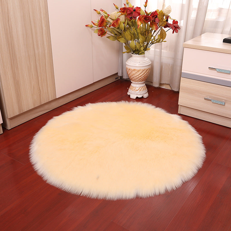 Luxurious Woolen Living Carpet